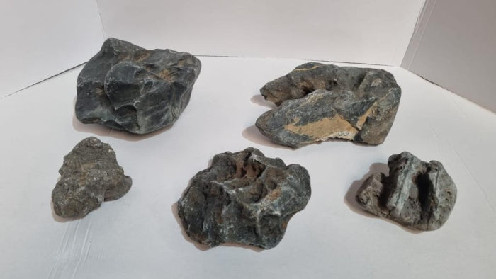 Aquadeco Hakkai Stone Mix (1kg) [P25] – Steine für das Aquarium bei AquascapingForLife